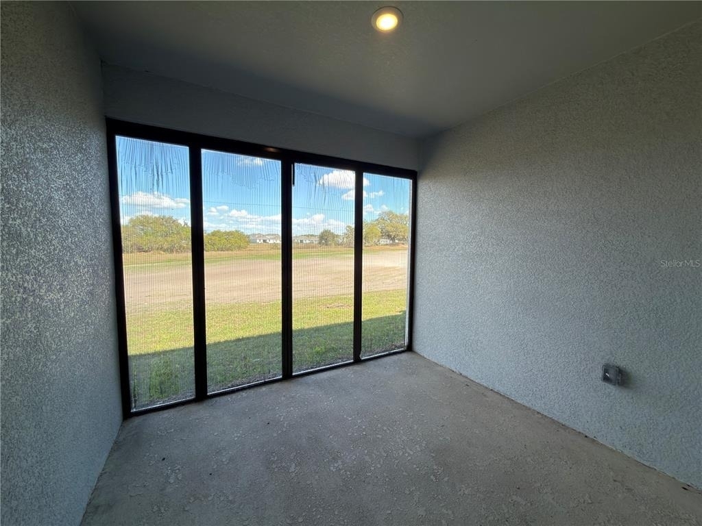 521 Reggie Road - Photo 13