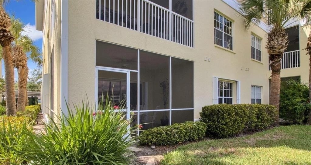 19335 Water Oak Drive - Photo 2