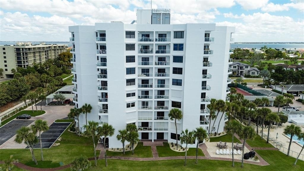 1050 Longboat Club Road - Photo 2