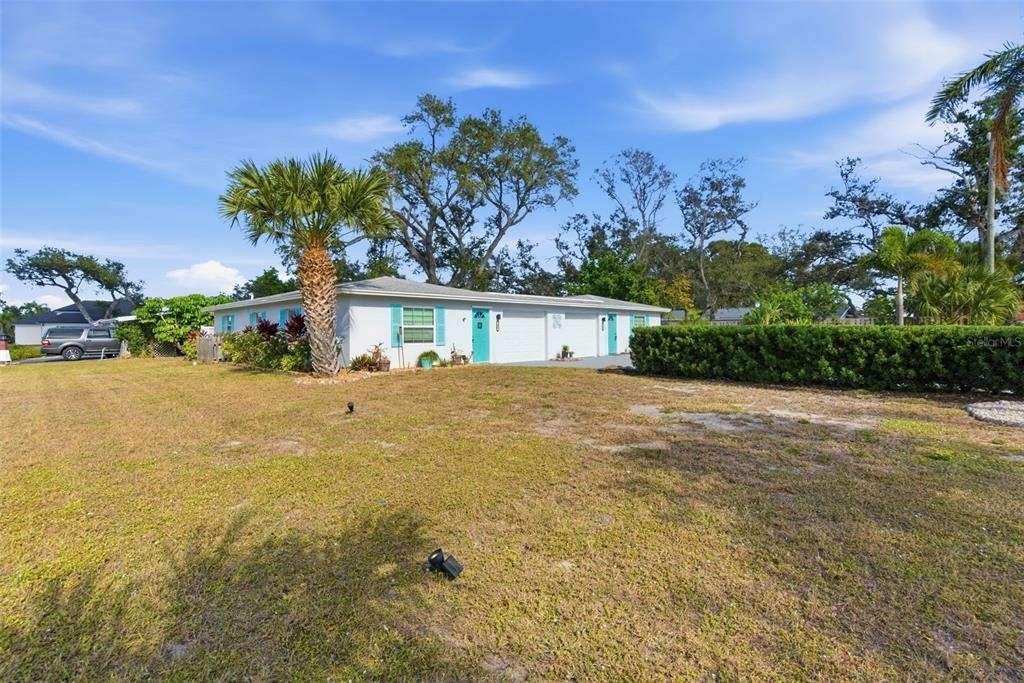 2227 Montclair Drive - Photo 2