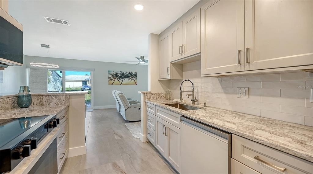 131 Whispering Sands Circle - Photo 19