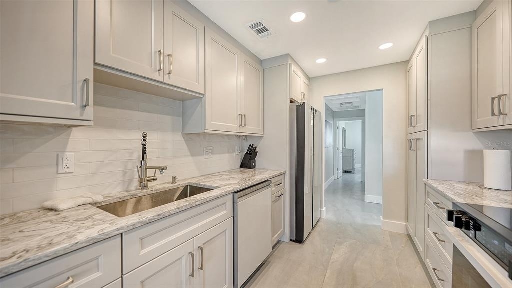 131 Whispering Sands Circle - Photo 17