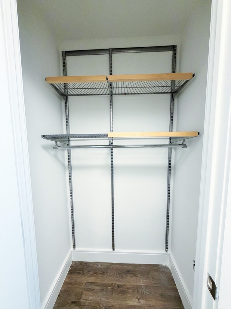 East 63rd Street - Photo 8