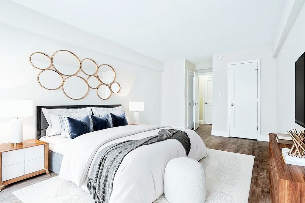 East 63rd Street - Photo 4