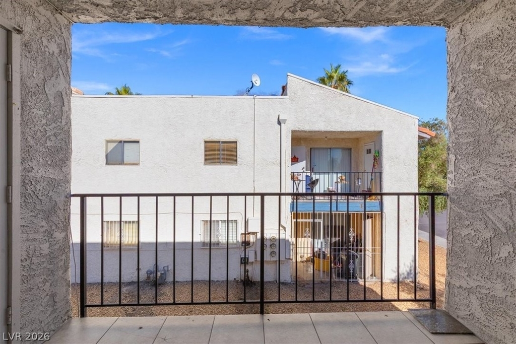 3649 Van Dyke Avenue - Photo 10