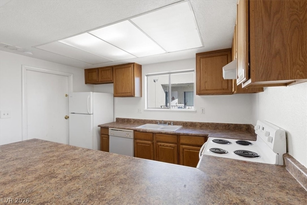 3649 Van Dyke Avenue - Photo 6