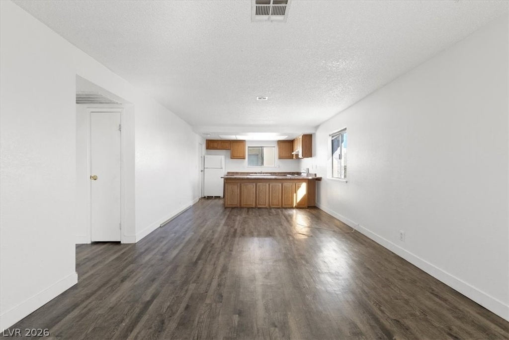 3649 Van Dyke Avenue - Photo 2