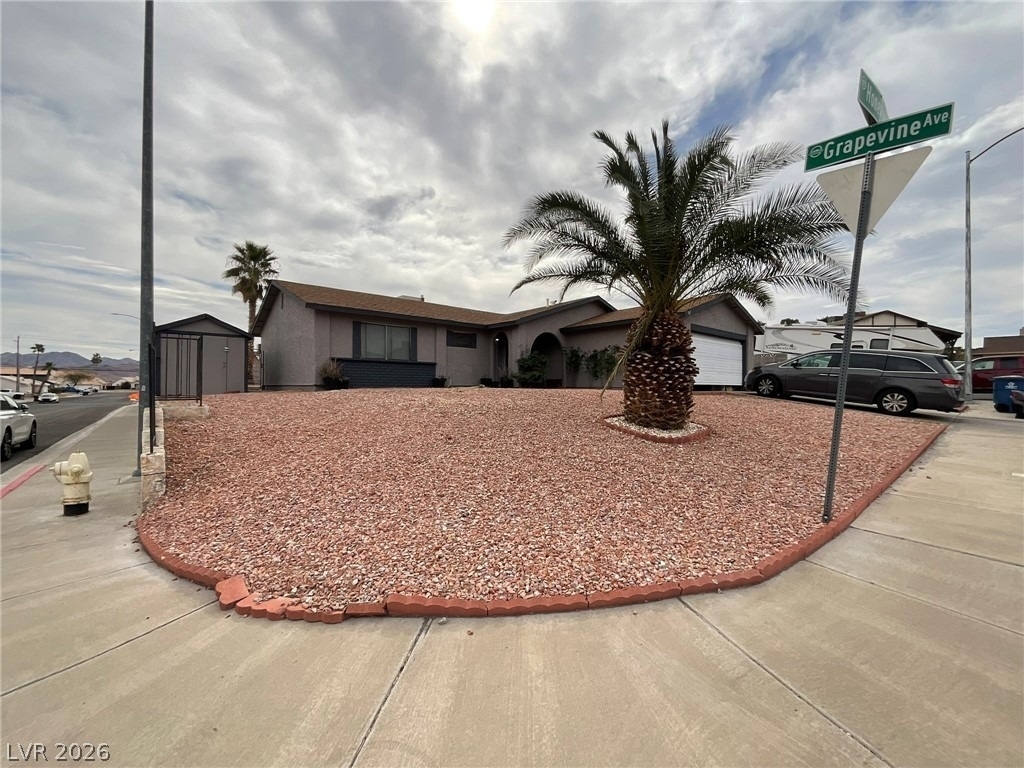 707 Honeybee Court - Photo 0