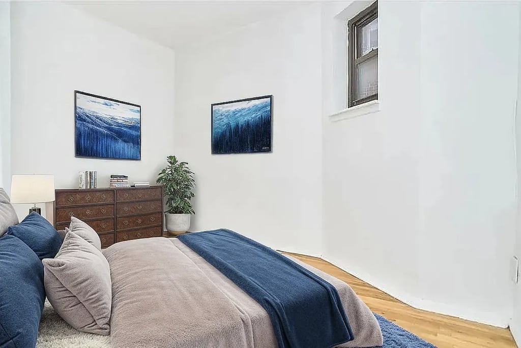 207 East 37th Street - Photo 1