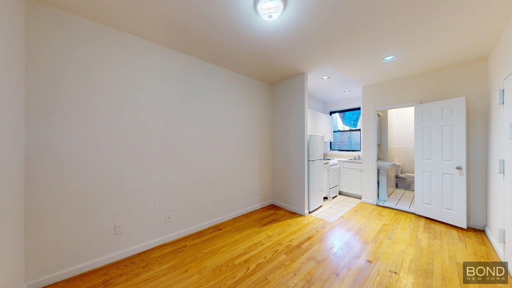1731 Second Ave - Photo 0