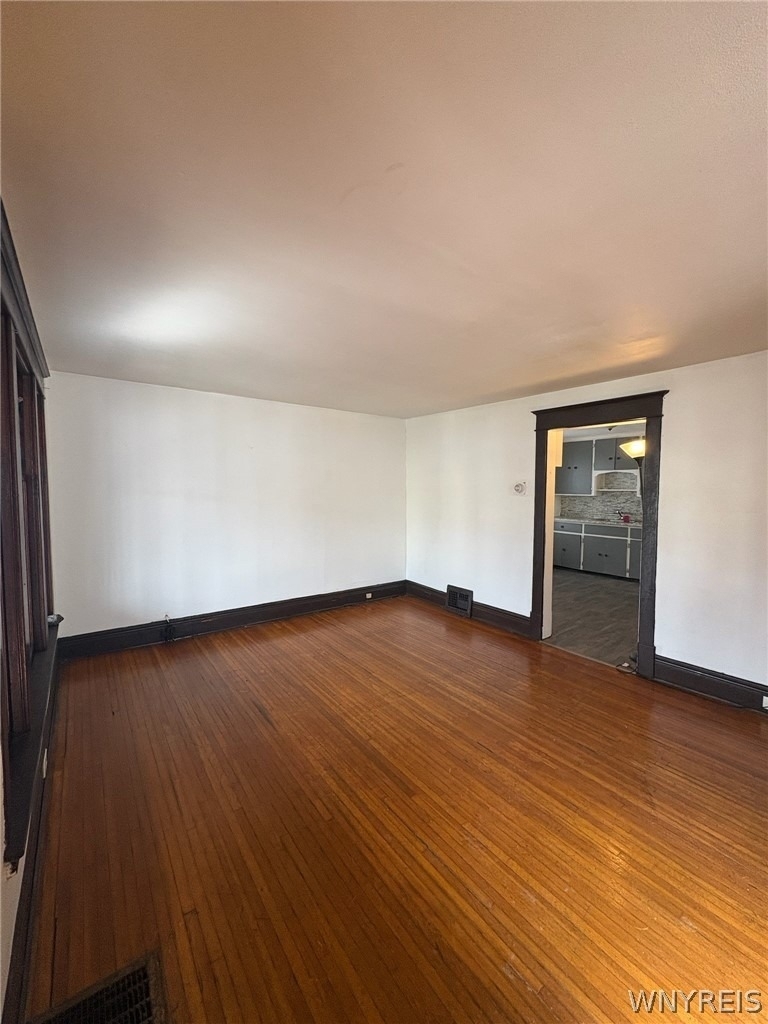 189 Westminster Avenue - Photo 3