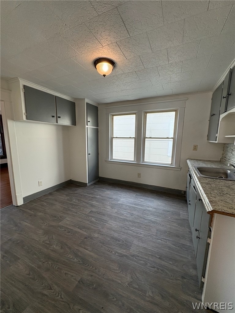 189 Westminster Avenue - Photo 8