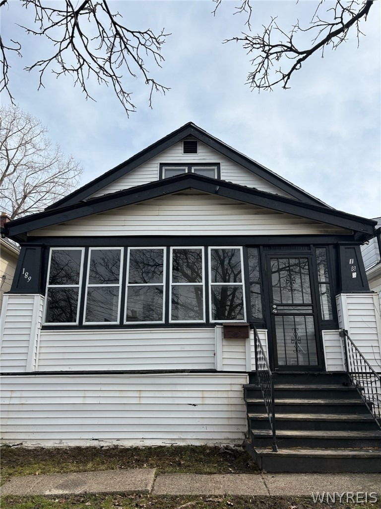 189 Westminster Avenue - Photo 1