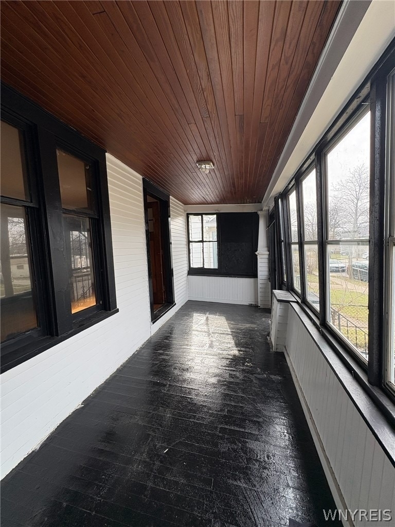 189 Westminster Avenue - Photo 2