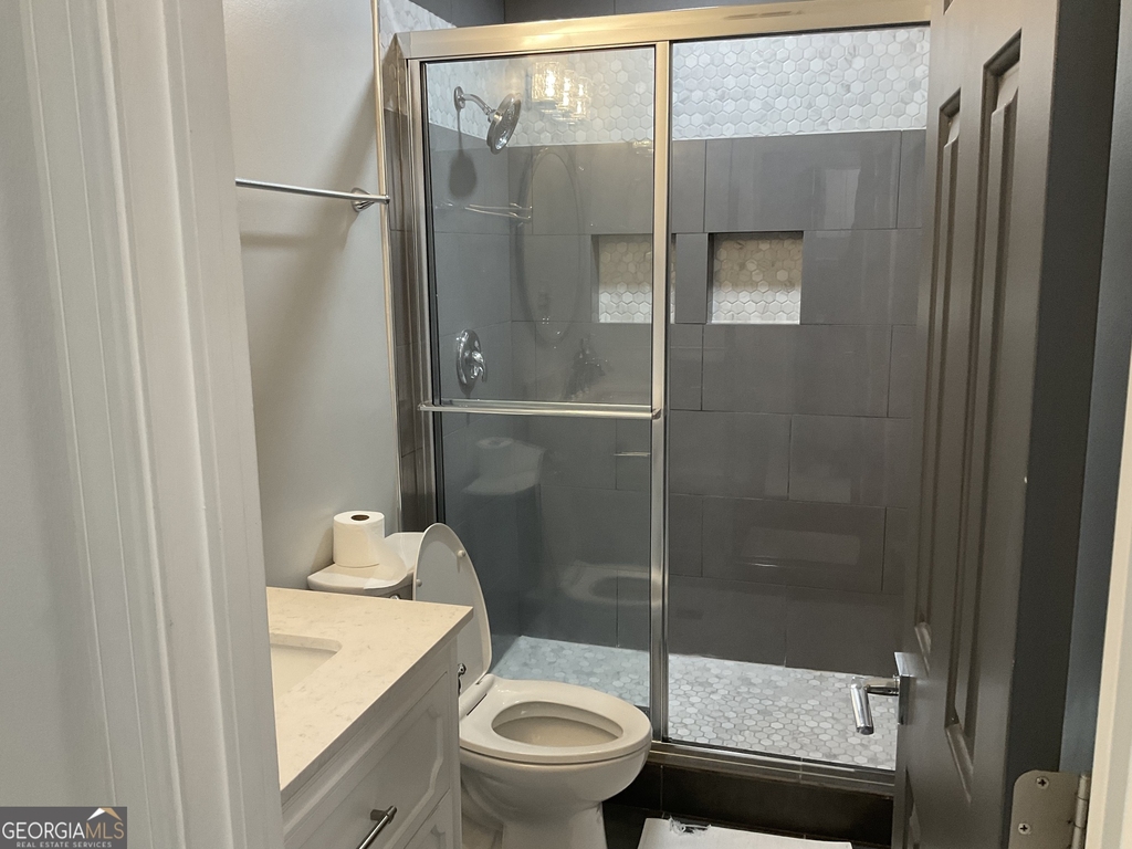 558 Kenwood Road - Photo 19