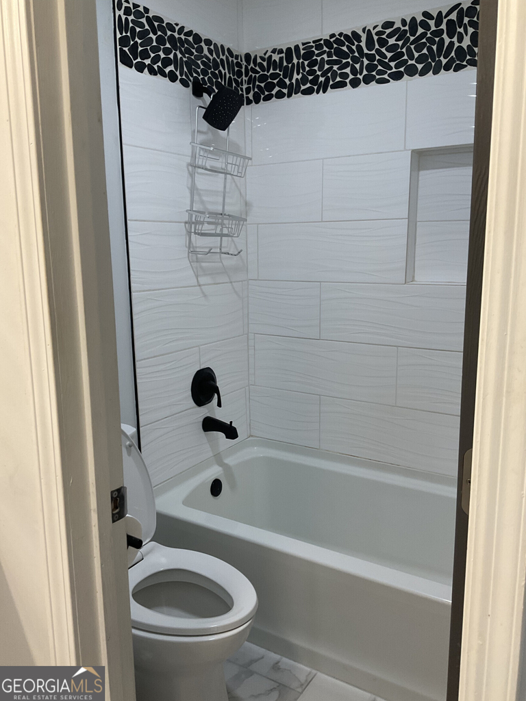 558 Kenwood Road - Photo 17