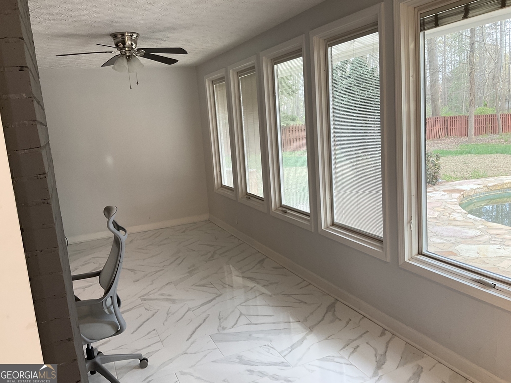 558 Kenwood Road - Photo 8