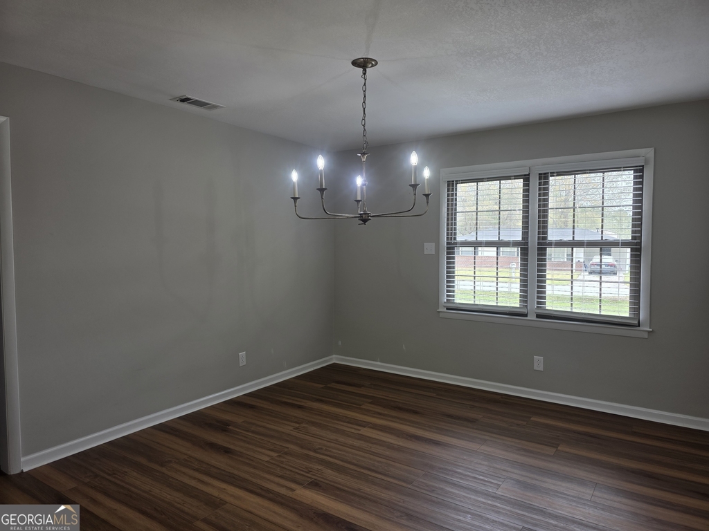 103 W 15th Street - Photo 4