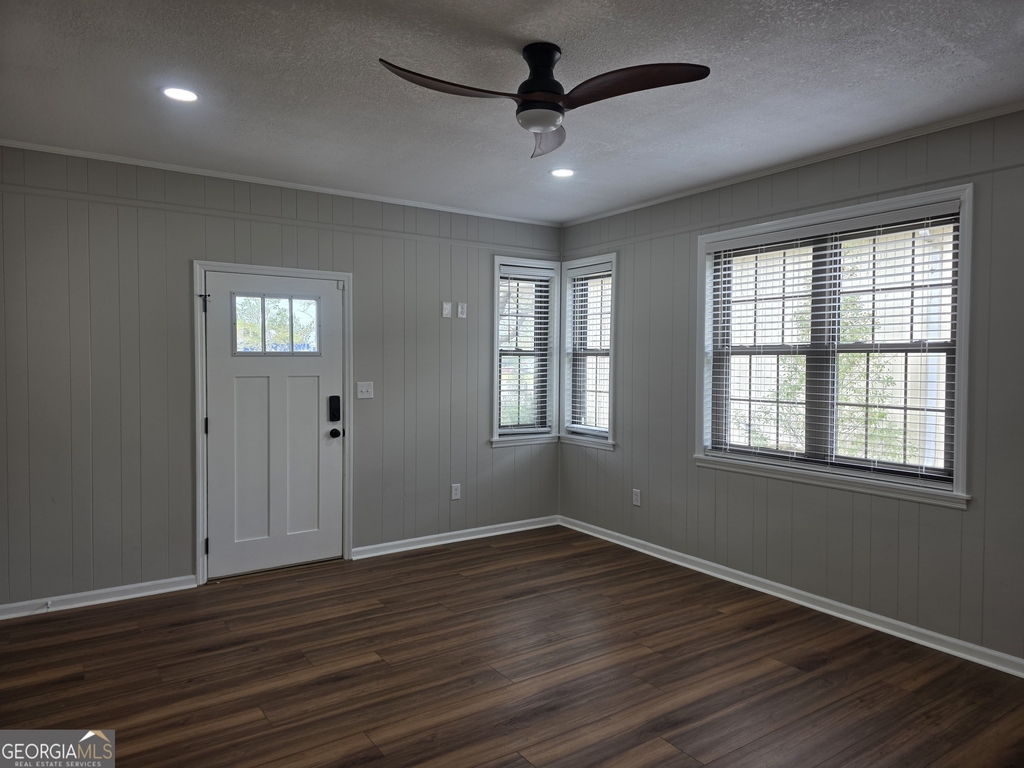 103 W 15th Street - Photo 1