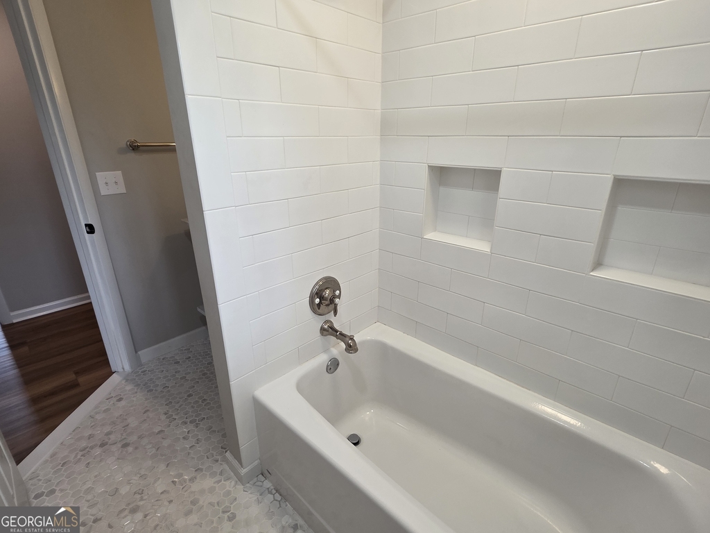 103 W 15th Street - Photo 12