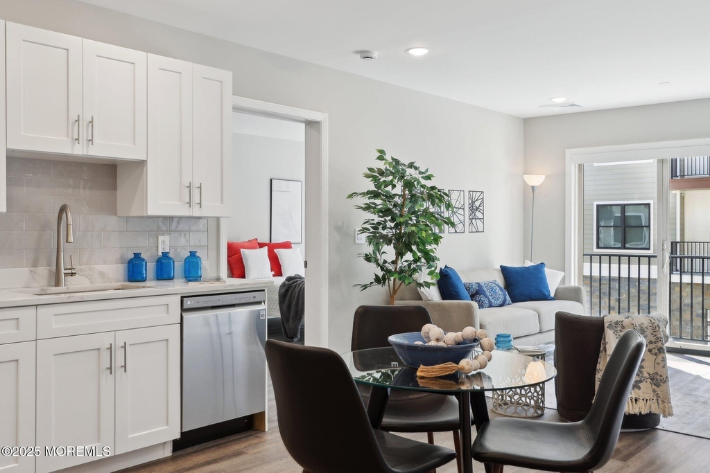 272 Willow Avenue - Photo 8