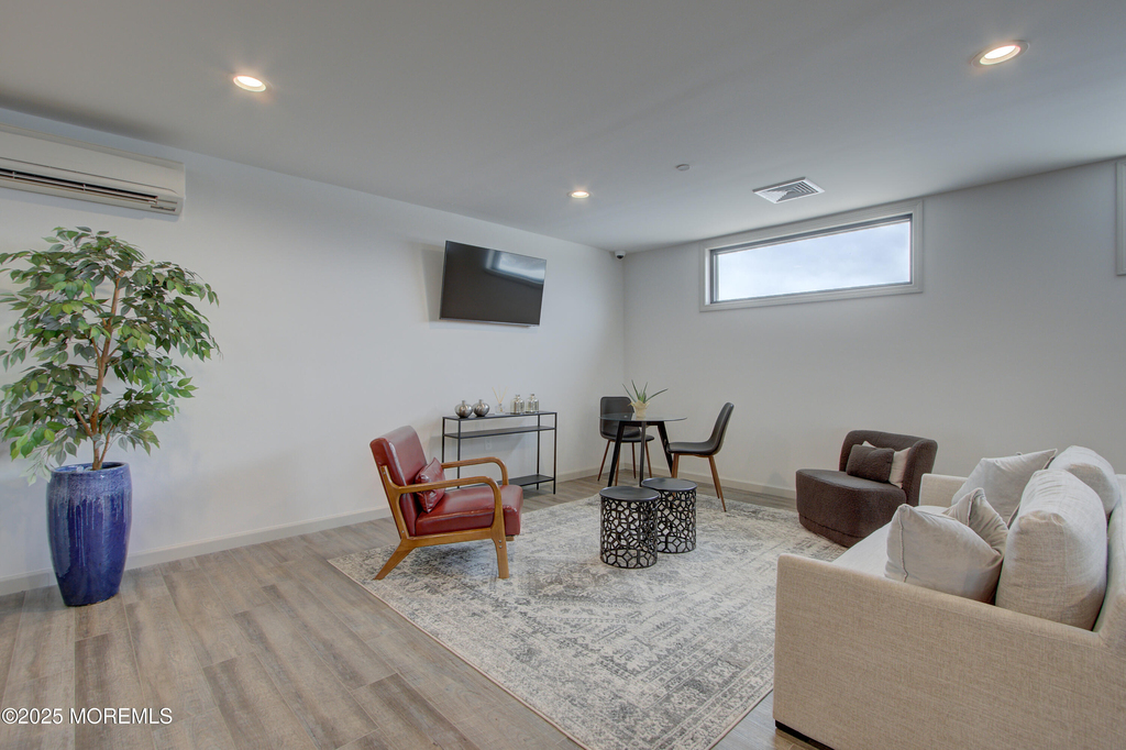 272 Willow Avenue - Photo 33