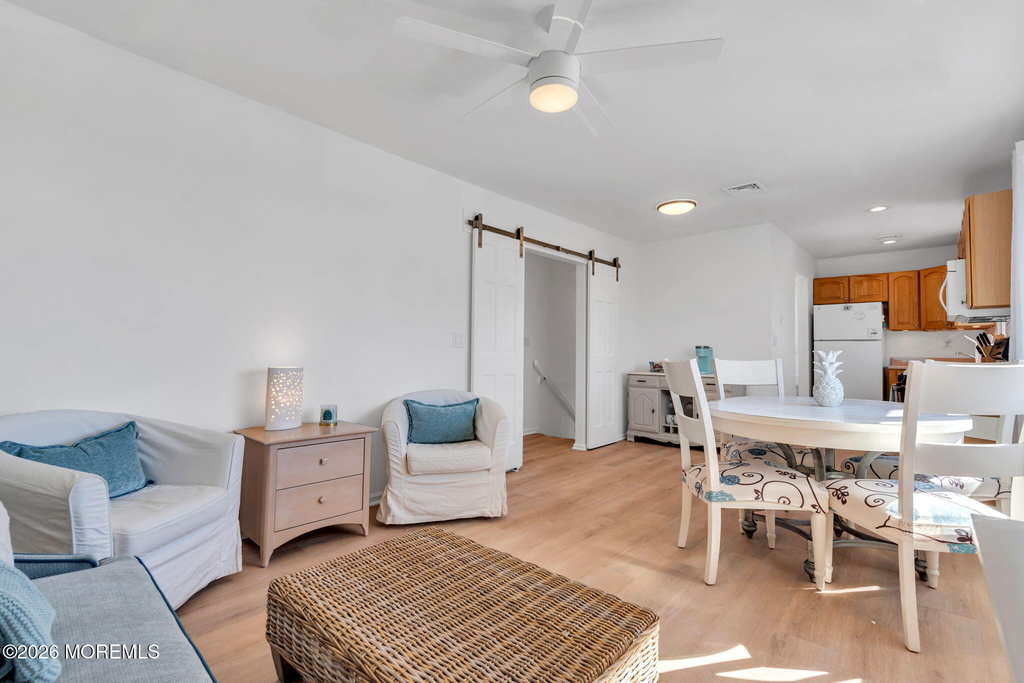 548 Washington Boulevard - Photo 2