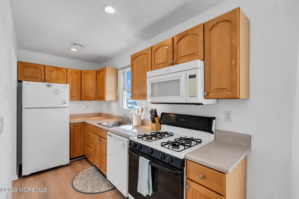 548 Washington Boulevard - Photo 5