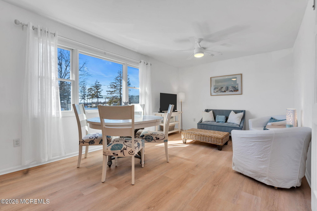 548 Washington Boulevard - Photo 0