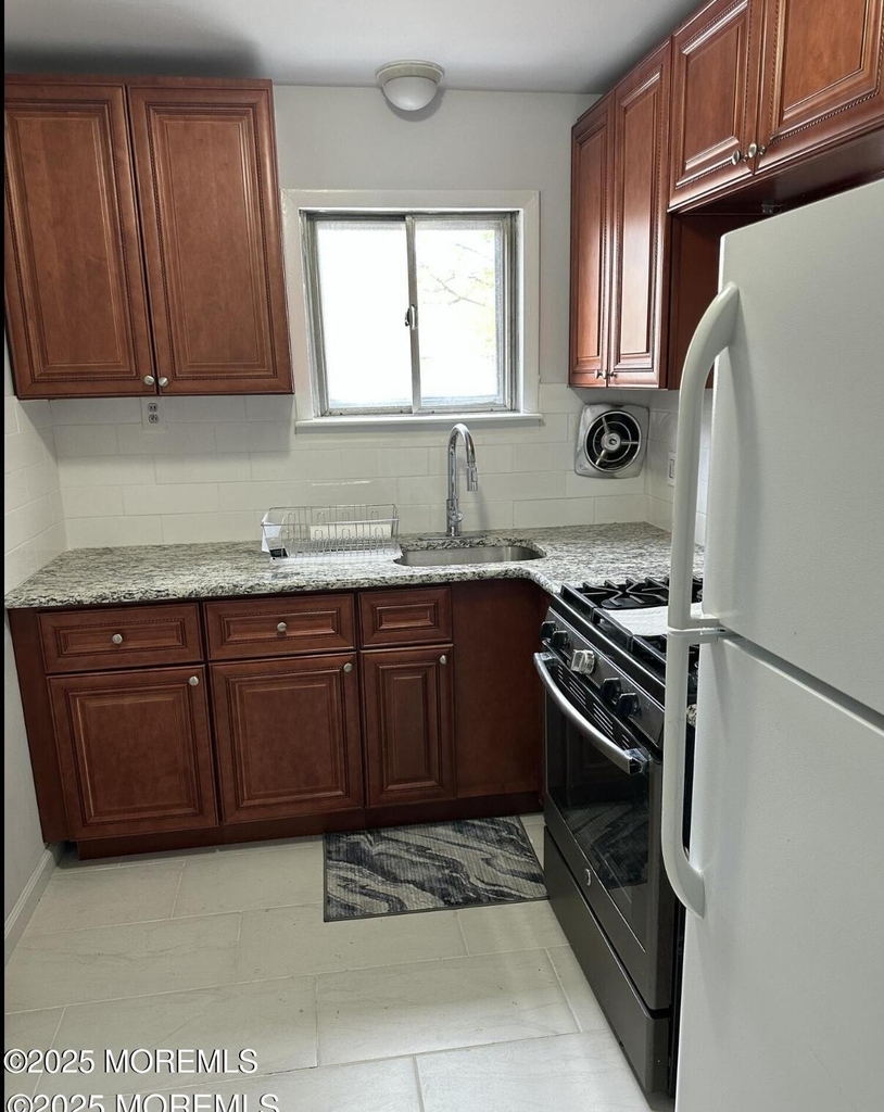 35 Sternberger Avenue - Photo 1