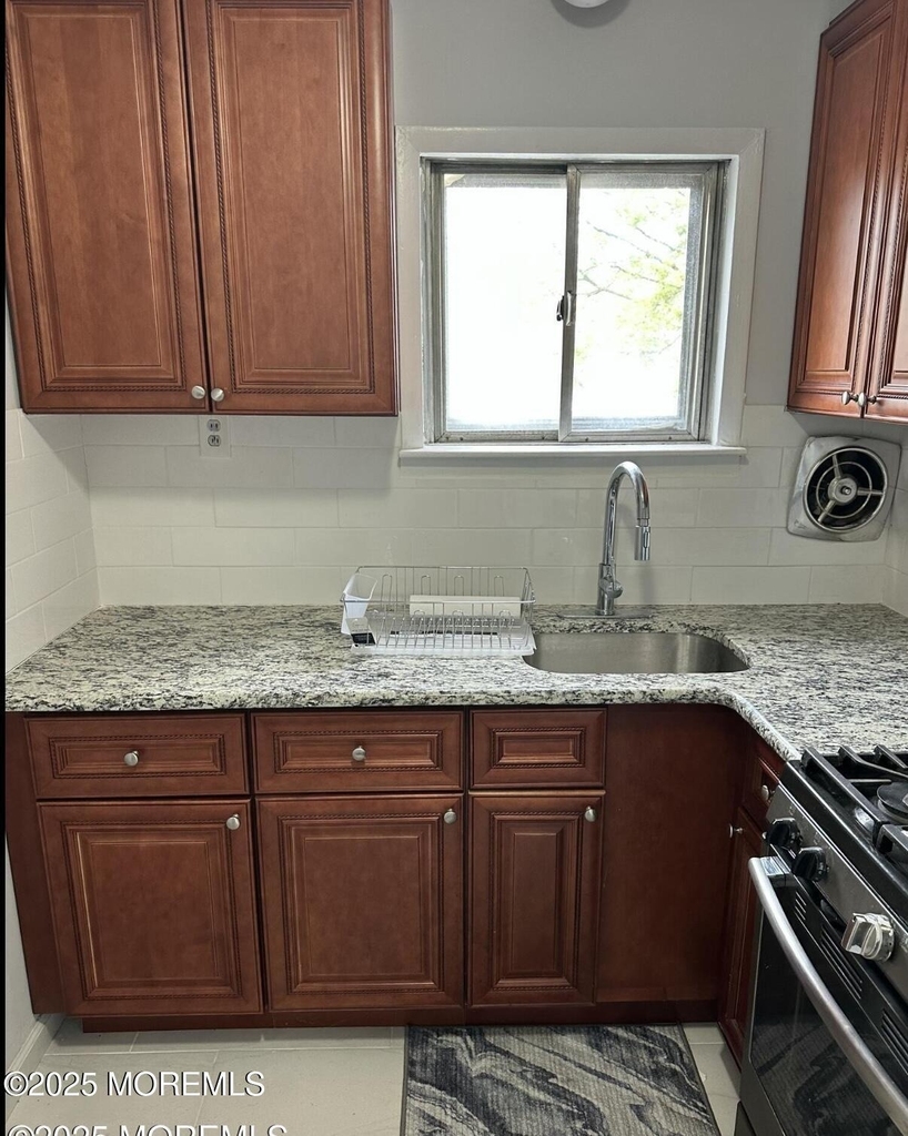 35 Sternberger Avenue - Photo 2