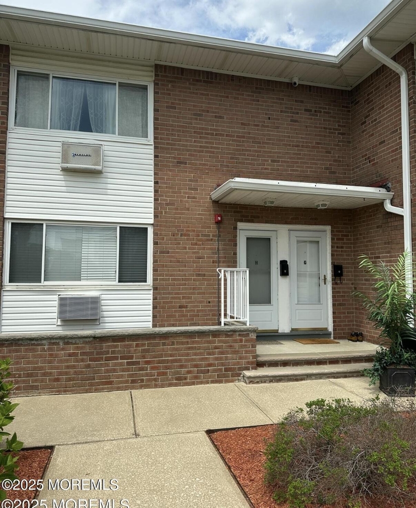 35 Sternberger Avenue - Photo 0