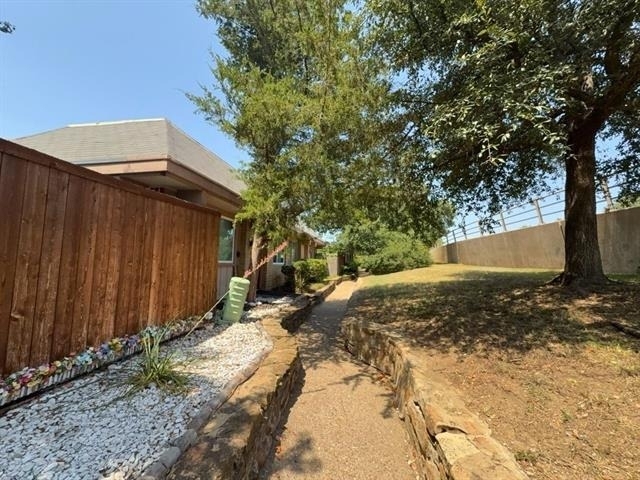 2613 Amherst Court - Photo 17