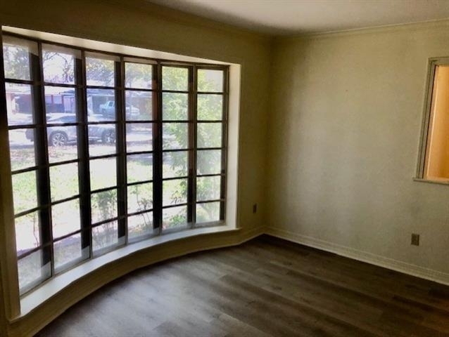 6122 Burgundy Drive - Photo 4
