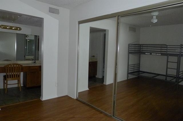 9835 Walnut Street - Photo 3