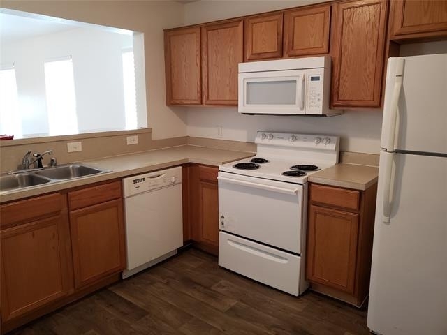 13631 Biggs Street - Photo 2