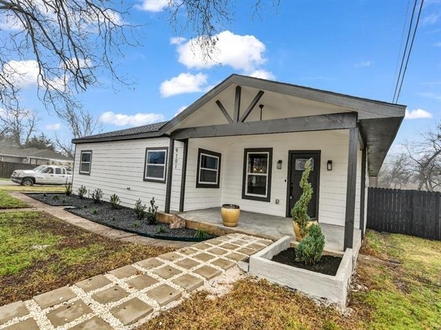 9101 Oels Street - Photo 0