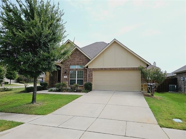 4012 Eaton Park Drive - Photo 0