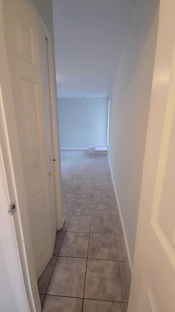 621 Nw 5th Avenue - Photo 3