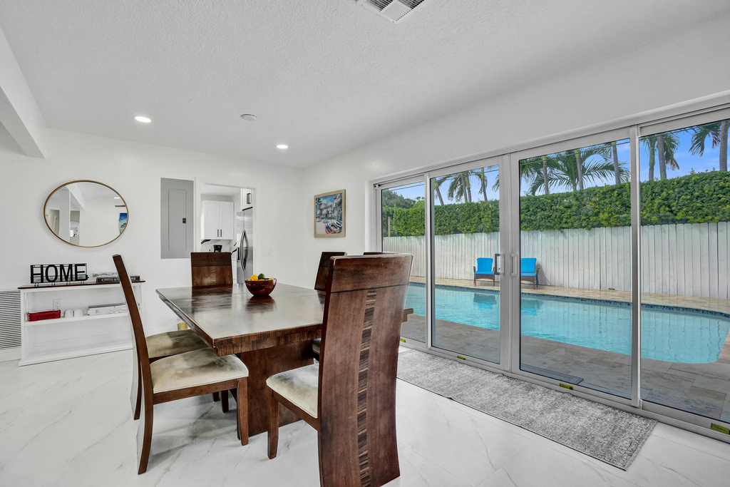 1633 Se 5th Court - Photo 6