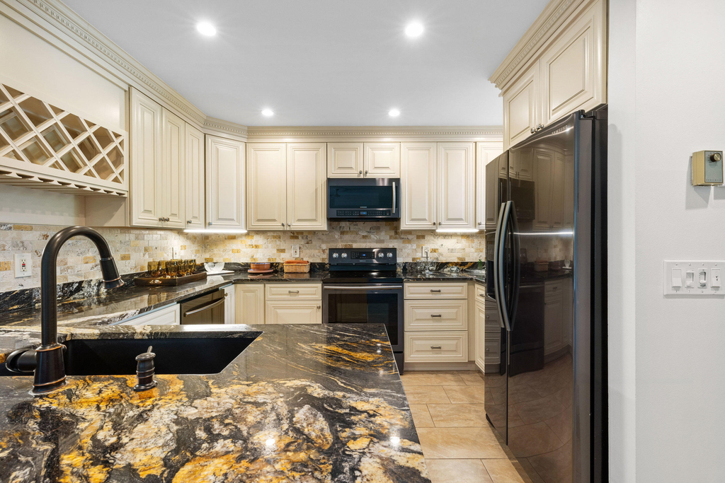 2703 N Fairway Dr Drive N - Photo 3