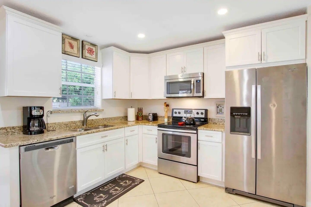 19185 Se Homewood Avenue - Photo 1