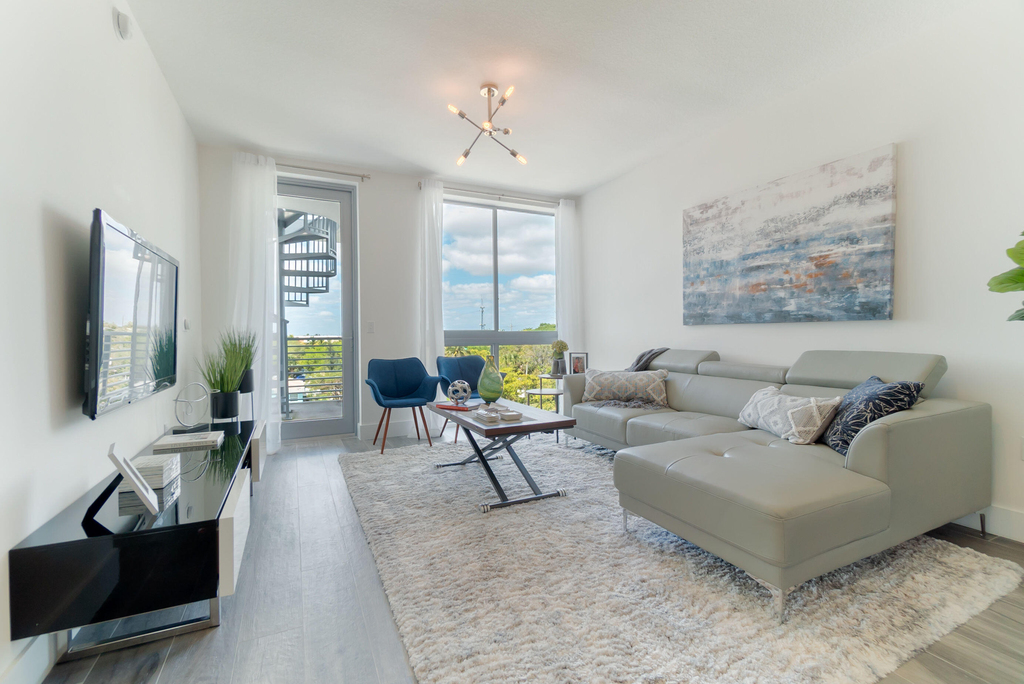 111 Se 1st Avenue - Photo 6