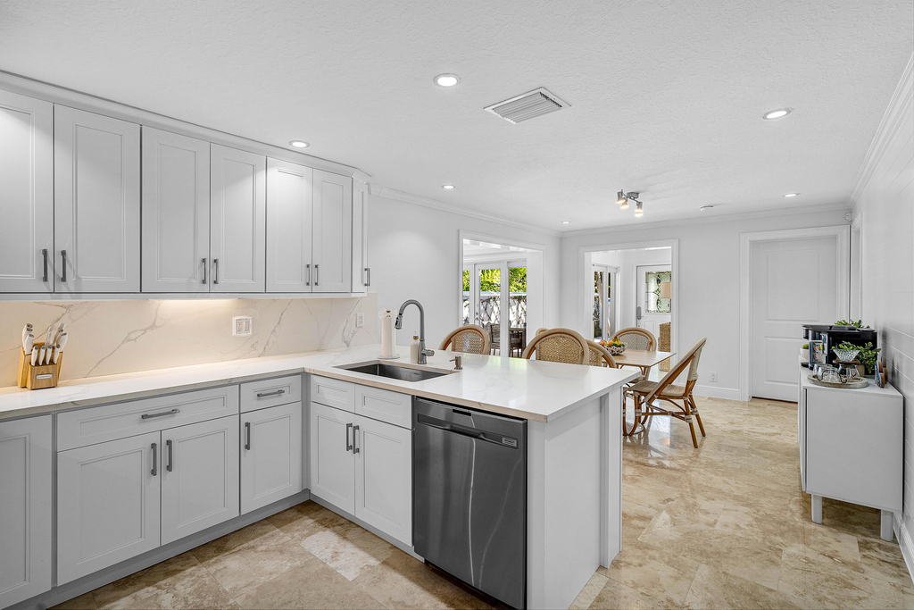 820 Palm Trail - Photo 6