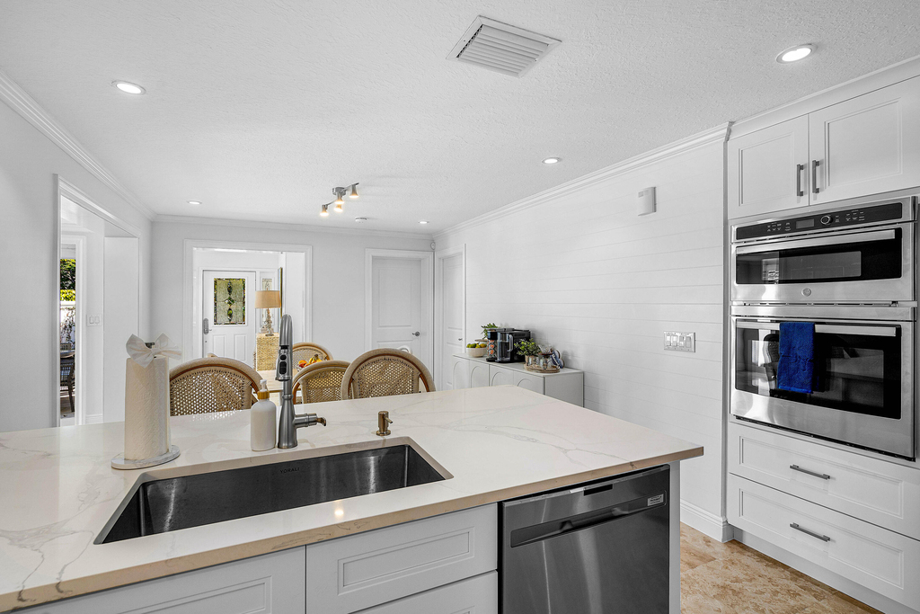 820 Palm Trail - Photo 9