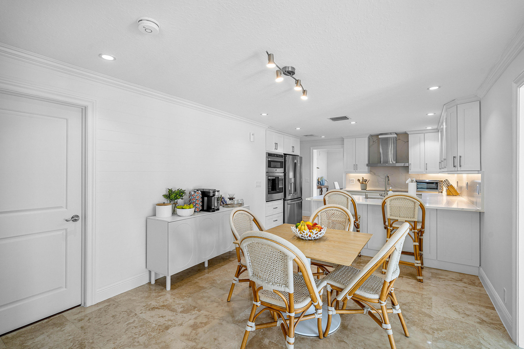 820 Palm Trail - Photo 4