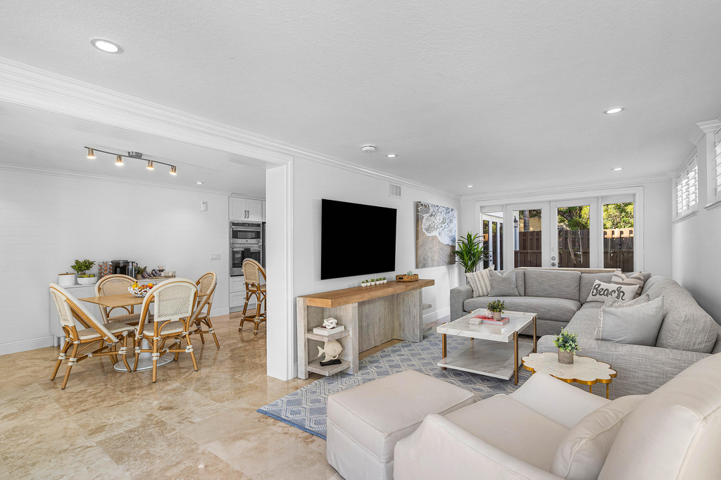820 Palm Trail - Photo 2