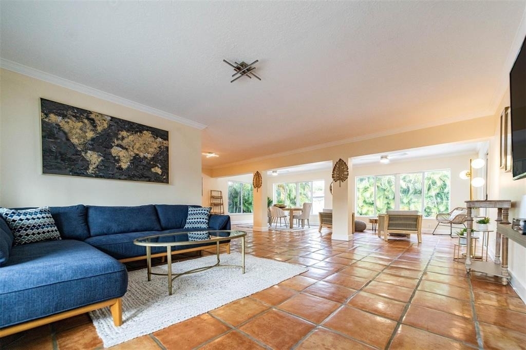 2101 Ne 15th Street - Photo 5