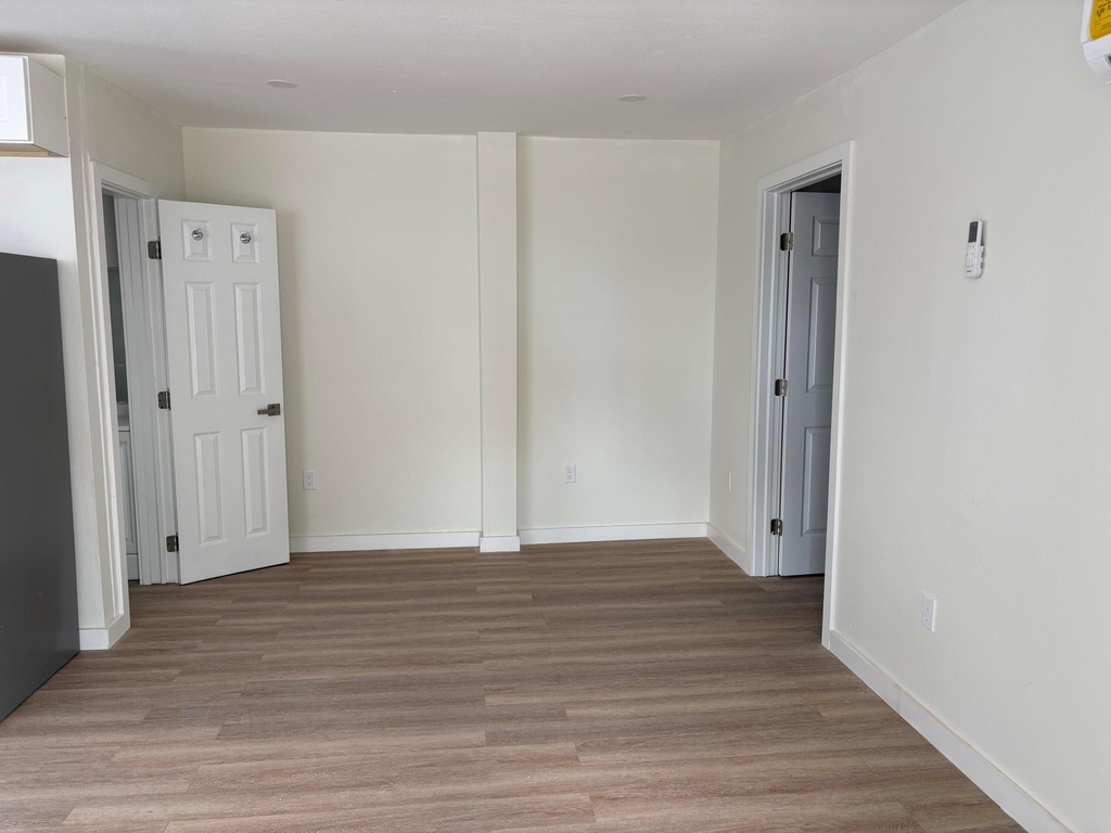 637 N 2nd N Street - Photo 5