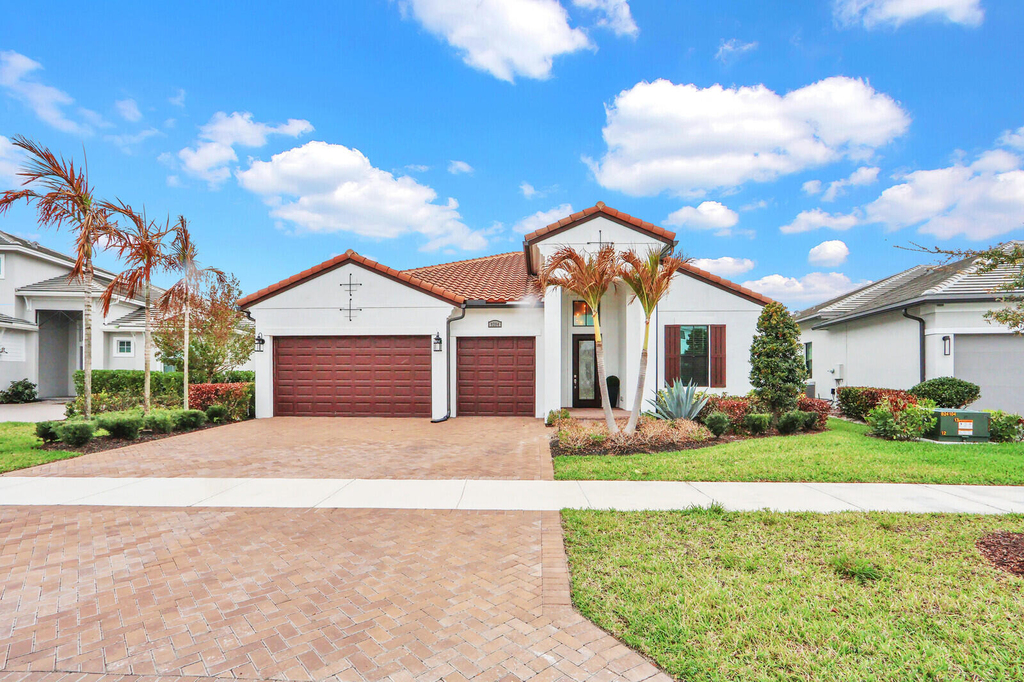 9204 Sw Arco Way - Photo 1